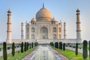 best time to visit Taj Mahal