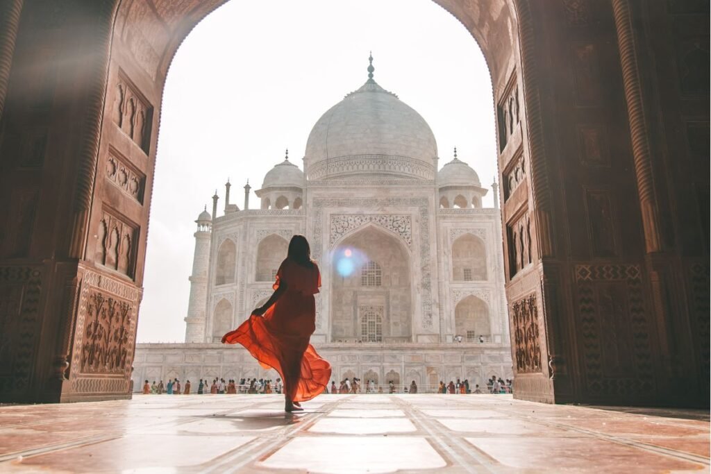 best time to visit Taj Mahal